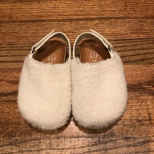 Baby Gap Cozy Sherpa Clogs Toddler 5-6